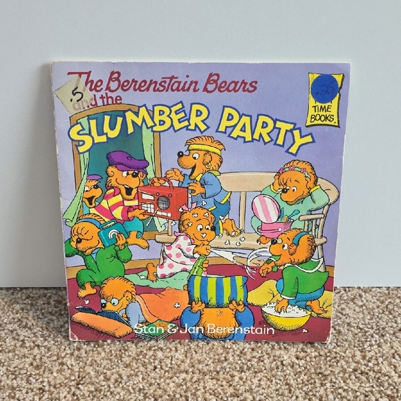 Vintage Berenstain Bears Set Of 5 Books - Picture 2 of 16